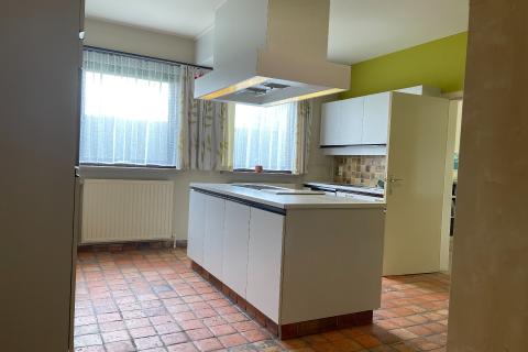 Prachtige villa met tuin, terras en garage in Laarne -  oriëntatie tuin zuid - prijs op aanvraag