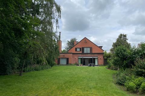 Prachtige villa met tuin, terras en garage in Laarne -  oriëntatie tuin zuid - prijs op aanvraag