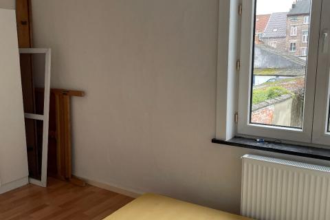 Mooie rijwoning met tuin en 2 slaapkamers in Gent - Standaard woning met EPC-waarde 334.00, energielabel D, perceeloppervlakte 191.00, bewoonbare oppervlakte 13