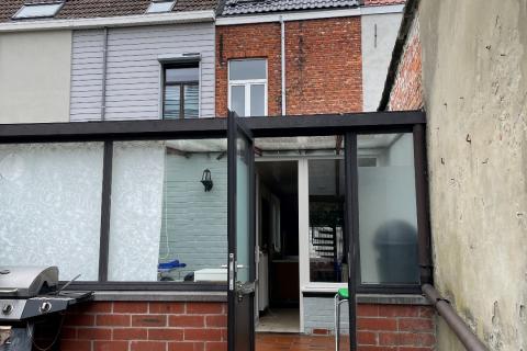 Mooie rijwoning met tuin en 2 slaapkamers in Gent - Standaard woning met EPC-waarde 334.00, energielabel D, perceeloppervlakte 191.00, bewoonbare oppervlakte 13