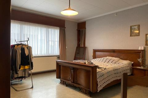 Ruime halfopen bebouwing met tuin, terras en garage in Melle - 3 slaapkamers -- perceeloppervlakte 528m² - bewoonbare oppervlakte 145m²