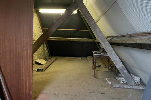 Ruime halfopen bebouwing met tuin, terras en garage in Melle - 3 slaapkamers -- perceeloppervlakte 528m² - bewoonbare oppervlakte 145m²