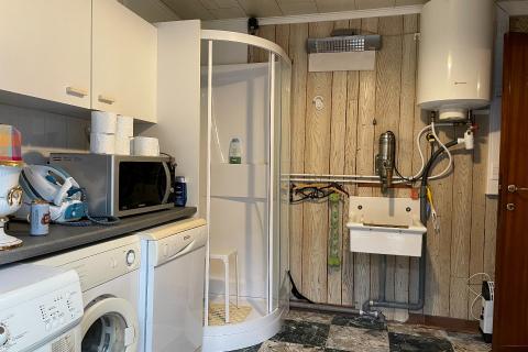 Ruime halfopen bebouwing met tuin, terras en garage in Melle - 3 slaapkamers -- perceeloppervlakte 528m² - bewoonbare oppervlakte 145m²