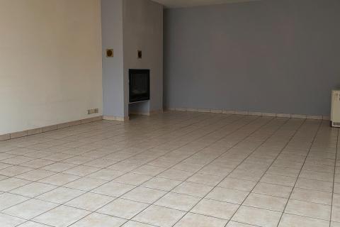 Ruim penthouse met terras, lift en garage in Merelbeke-Melle: 2 slaapkamers, bouwjaar 1997, EPC-label B