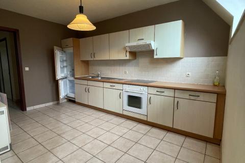 Ruim penthouse met terras, lift en garage in Merelbeke-Melle: 2 slaapkamers, bouwjaar 1997, EPC-label B