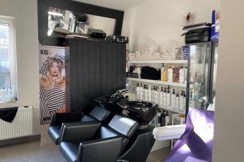 HANDELSPAND  te huur Centrum Deinze (780€/maand) 