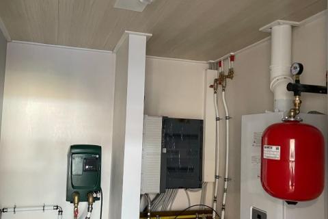 Gerieflijke gerenoveerde rijwoning met tuin en terras in Gentbrugge, 2 slaapkamers, standaard woning, EPC B