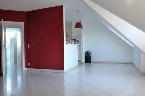 Gezellig dakappartement te Melle met garage 