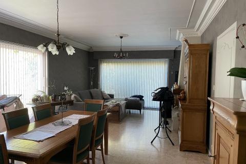 Ruime bungalow met 4 slaapkamers, garage en tuin in Oosterzele - Energiezuinig met EPC-waarde 364.00