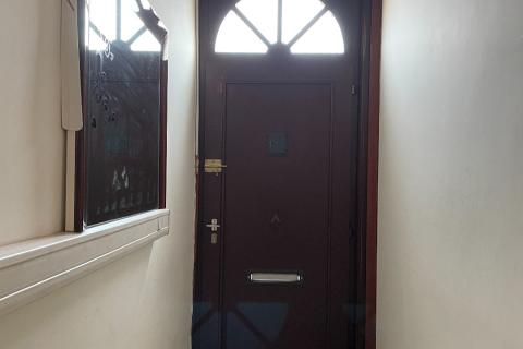 Instapklare rijwoning met tuin en terras in Heusden/Destelbergen, 2 slaapkamers, energielabel E, zuidwestelijke oriëntatie van de tuin
