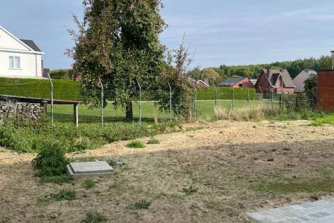 Prachtige half open bebouwing met tuin en terras in Oosterzele! 3 slaapkamers, bouwjaar 2025, energielabel A, 278m² perceeloppervlakte, 140m² bewoonbare oppervl