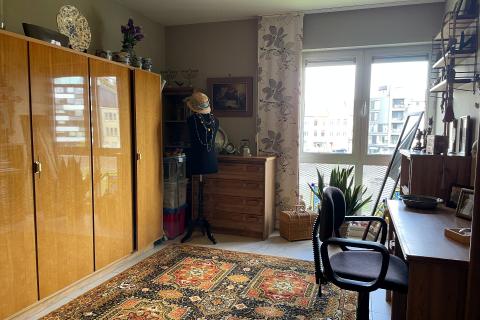 Ruim appartement met terras, garage en 2 slaapkamers in Gent - bouwjaar 2003, energielabel A, bewoonbare oppervlakte 113.00 - ideaal voor stadsliefhebbers!