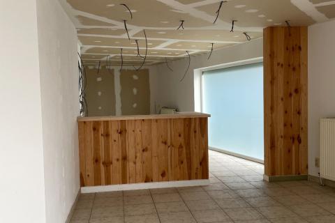 Ruime commerciële hoek te Melle Vogelhoek