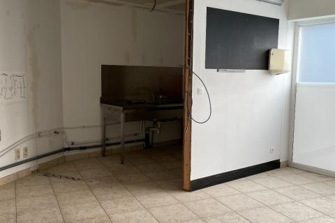 Ruime commerciële hoek te Melle Vogelhoek