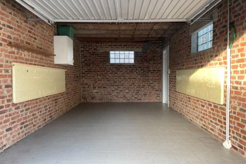 Mooie half open bebouwing met tuin, garage en 3 slaapkamers in Melle - EPC 276.00 - Energielabel C - 132.00m² bewoonbare oppervlakte - Zuidwestelijke tuinoriënt