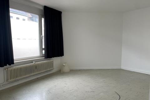 Ruim appartement met lift in Gent, 3 slaapkamers, standaard afwerking, EPC-waarde 191.00