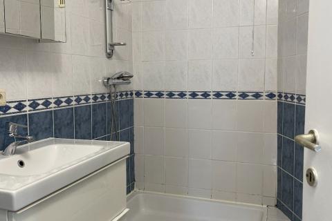 Ruim appartement met lift in Gent, 3 slaapkamers, standaard afwerking, EPC-waarde 191.00