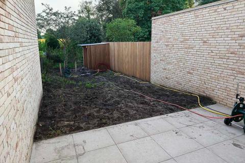 Ruime standaard rijwoning in Wetteren / Kwatrecht met tuin, 4 slaapkamers, energielabel A en 2 badkamers