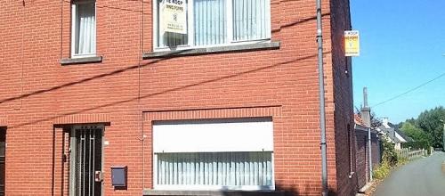 (NIEUWE VOORWAARDEN) Charmante woning met 4 slaapkamers en klein beschrijf!