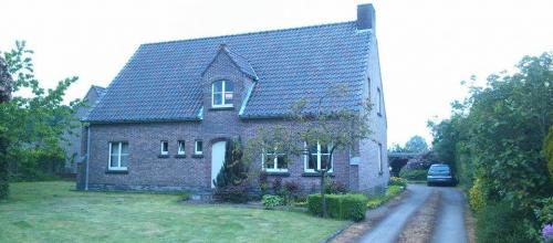 Prachtige woning te huur met 4 slaapkamers en ruime tuin