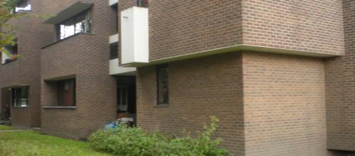 Gelijkvloers 2 slpk appartement te Melle Leeuw met garage.