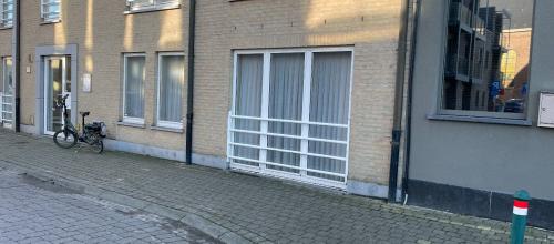 Ruim appartement met garage in Melle, bouwjaar 2001, 2 slaapkamers, EPC-waarde 161.00, energielabel B, 108.00m² bewoonbare oppervlakte